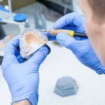 Reparación de Dentaduras en US Dental